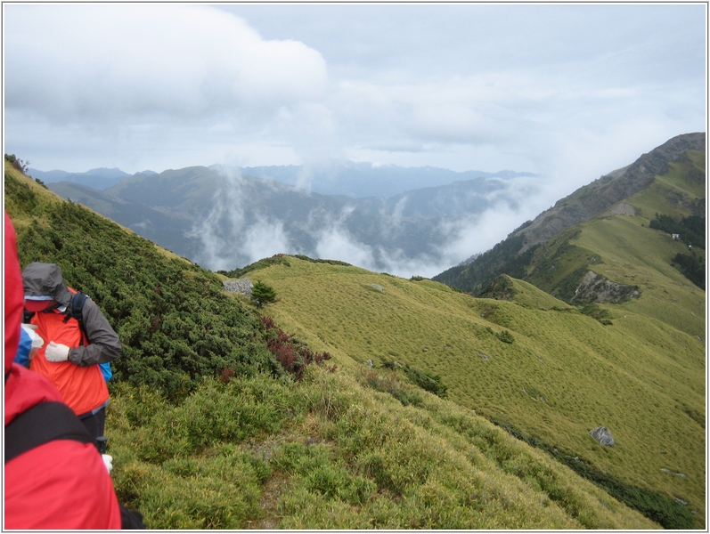 2011-11-07 10-51-15往奇萊主山途中.JPG